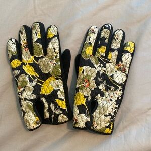 Vera Bradley gloves size medium large